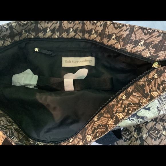 Carry all Tote - Picture 7 of 9